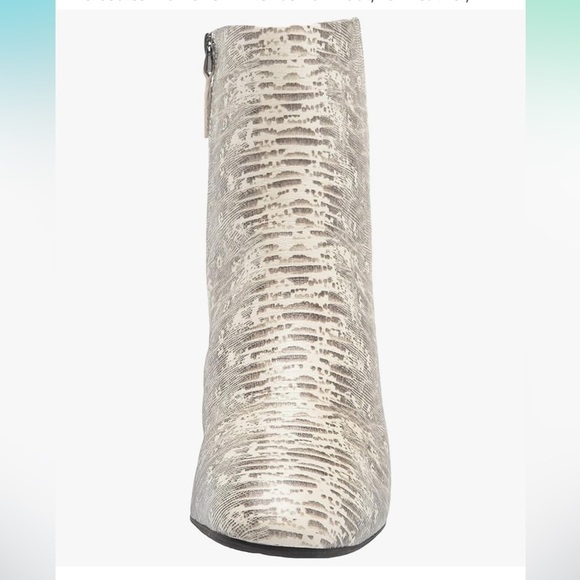 NWT Aerosoles Women's Ankle Fashion Boot, ICE LEATHER  size 11 - Picture 2 of 9